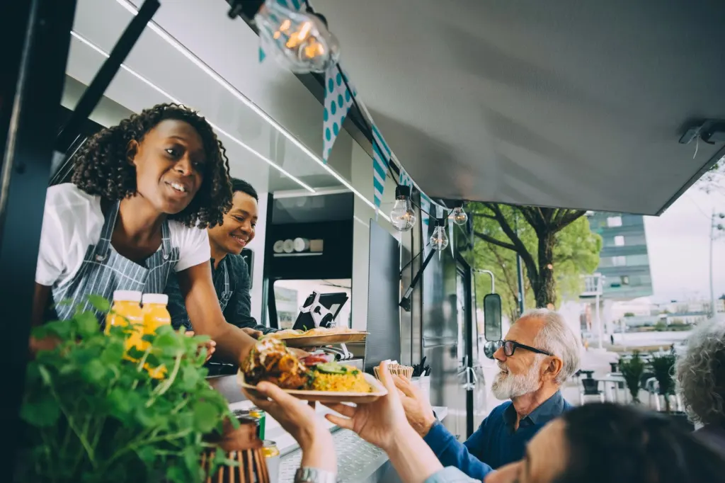 Start Smart: RagdollLiving Shares Proven Tips to Launch a Mobile Business Anywhere