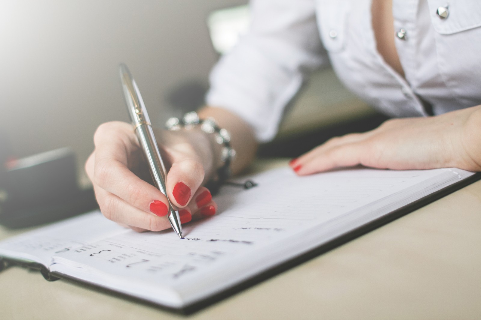 The Power of Bid-No-Bid Analysis in Winning Government Contracts