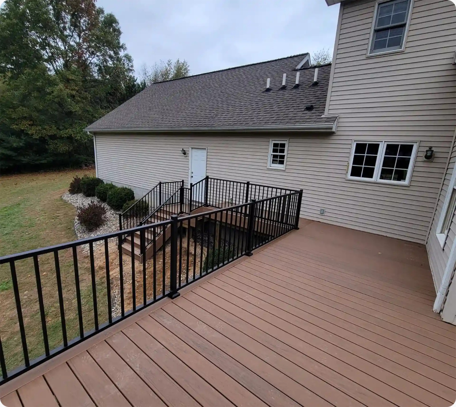 Best Deck Contractor Acworth – Customer Satisfaction