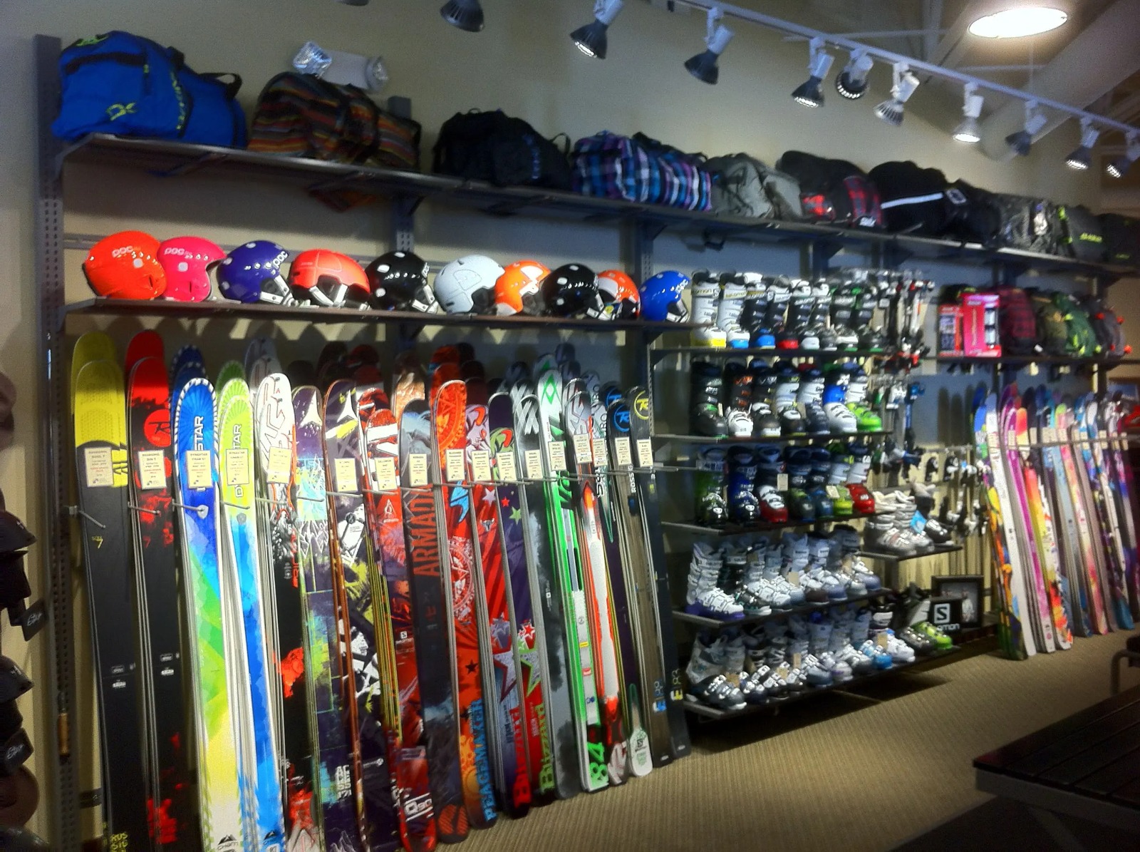 Best Place to Buy Ski Gear Massachusetts – Find the Best Place to Buy Ski Gear Massachusetts