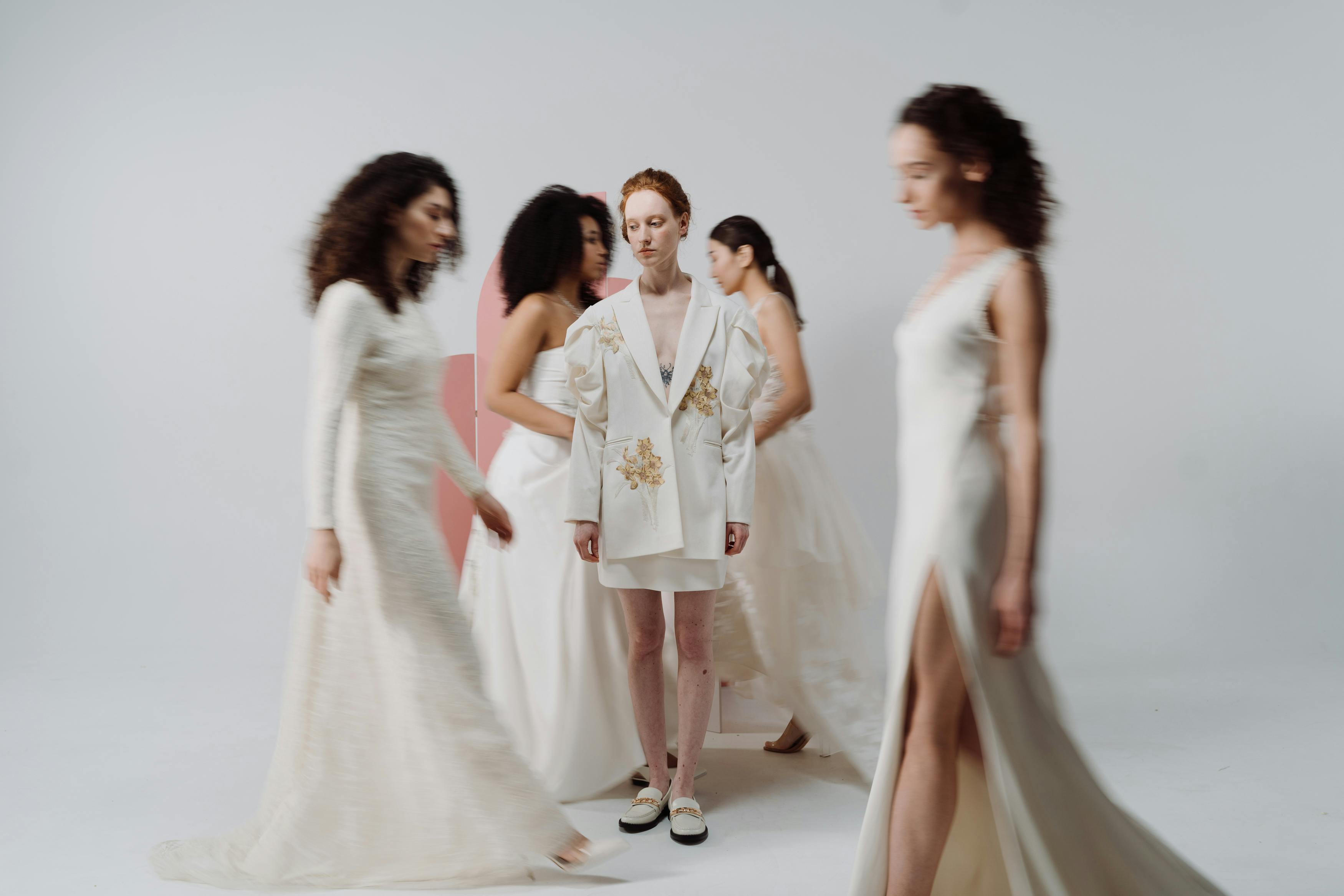 Vestidos de invierno para cada ocasión: del trabajo a la fiesta