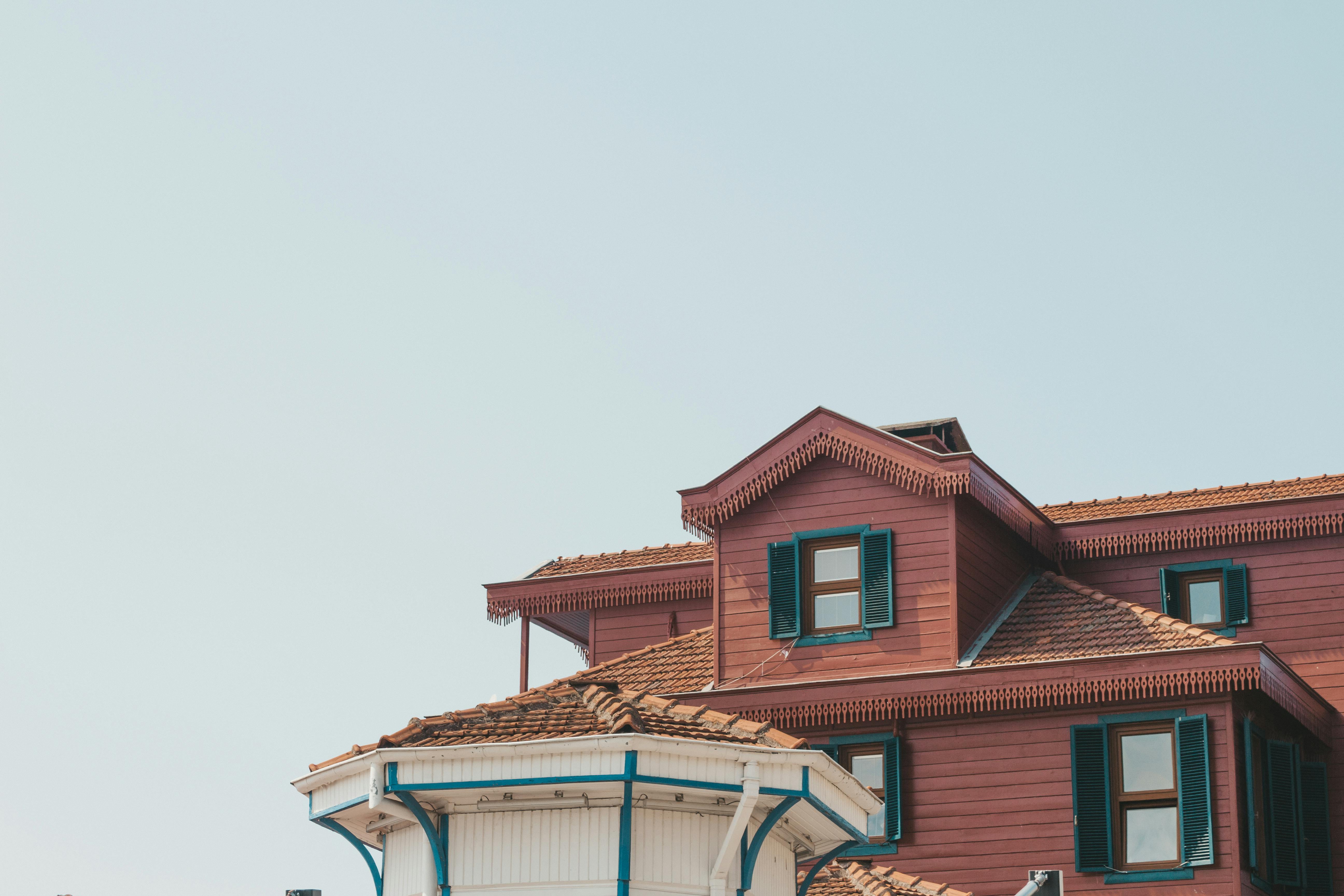 Colonial Home New Build Construction Inspiration for Homeowners