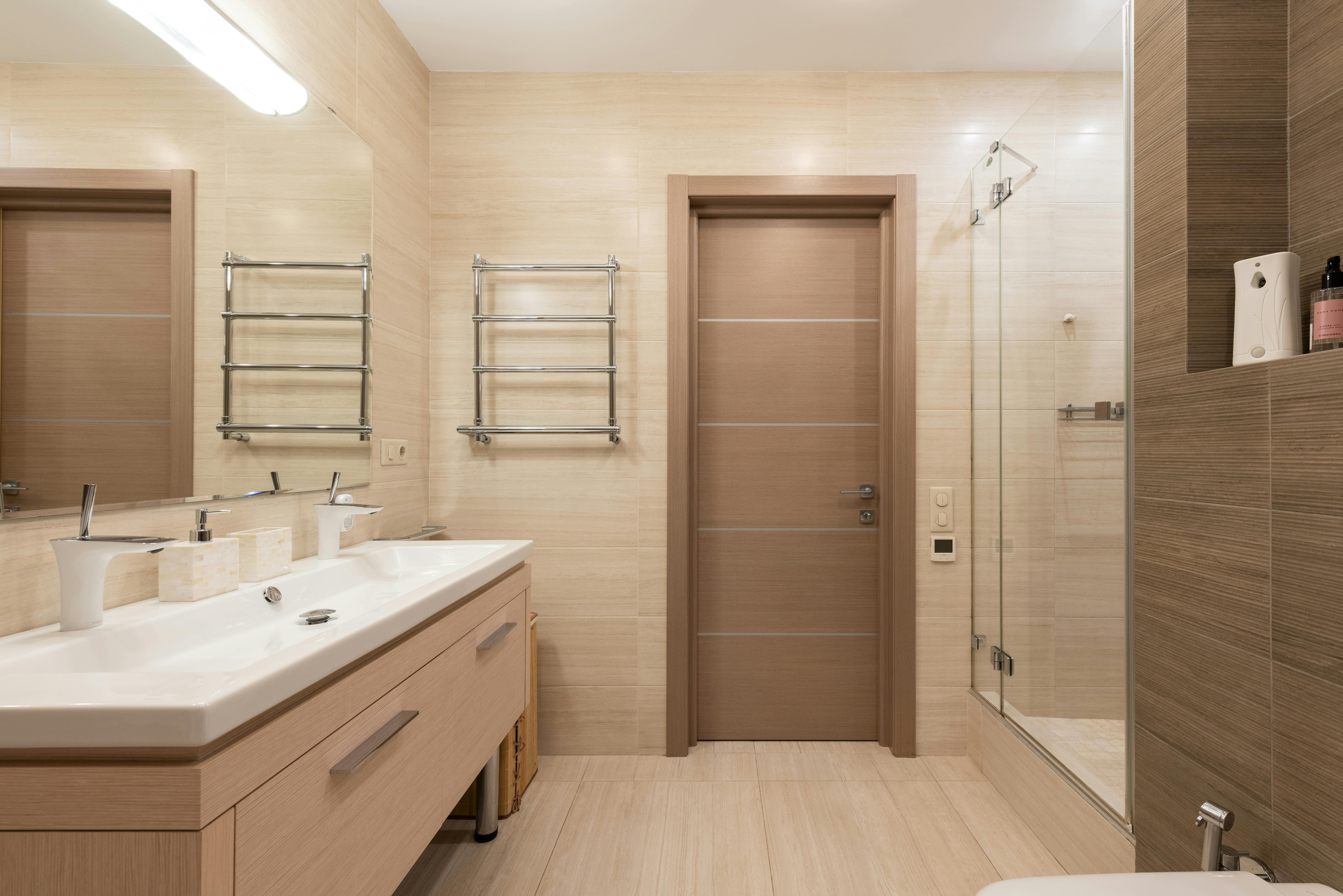 Skilled Bathroom Remodelers Near Me for Stunning Renovations